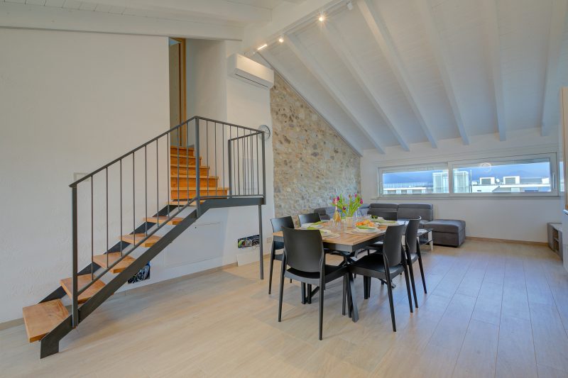 Peschiera Lake View + Parking