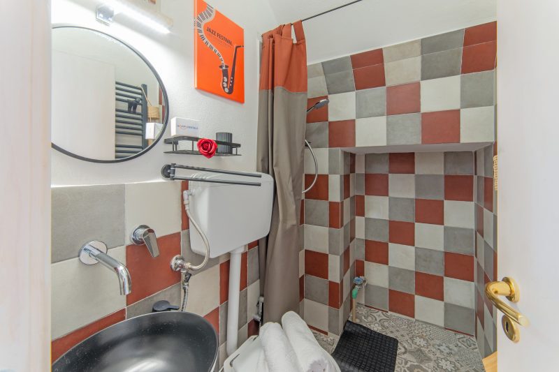 Jazzy House In Historic Centre 2BR Sleeps 4