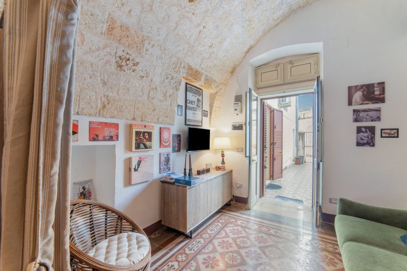 Jazzy House In Historic Centre 2BR Sleeps 4