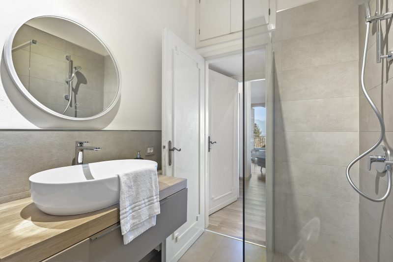 Lake View Escape Apartment with Pool, & Terrace in Stresa