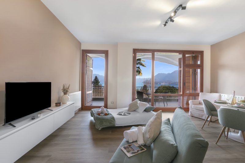 Lake View Escape Apartment with Pool, & Terrace in Stresa