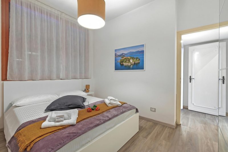 Lake View Escape Apartment with Pool, & Terrace in Stresa