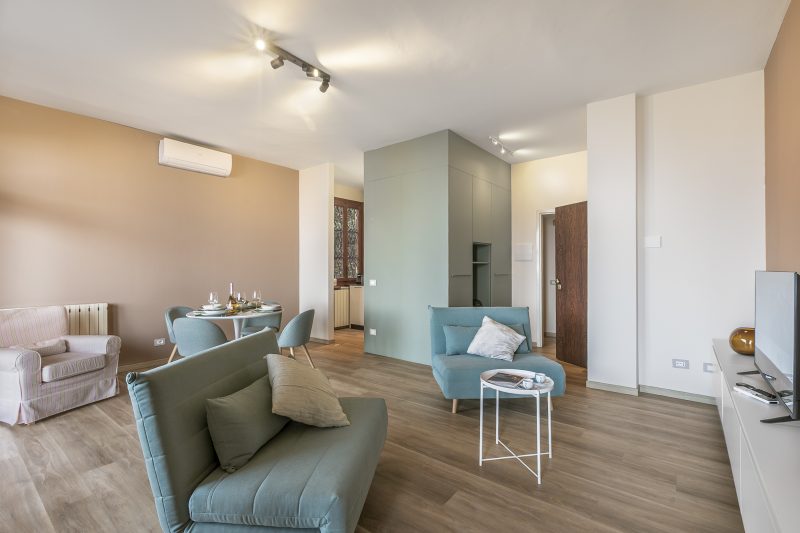 Lake View Escape Apartment with Pool, & Terrace in Stresa