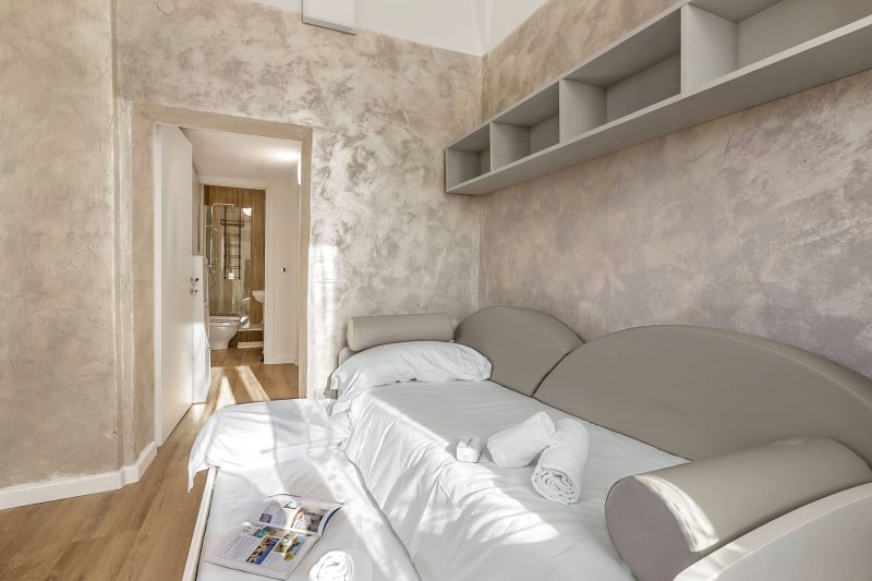 EA Blue Marin Apartment with A/C