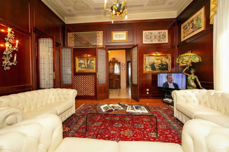 Villa Barbara - Lake Garda Villa with Pool & Views