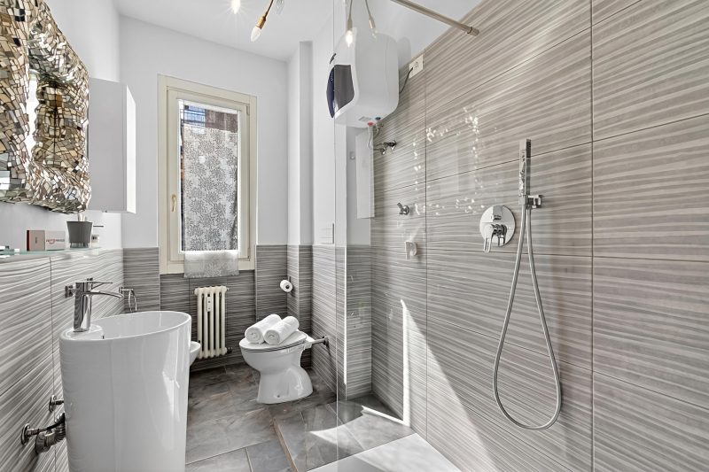 Bono Deluxe: 3BR Home in Desenzano