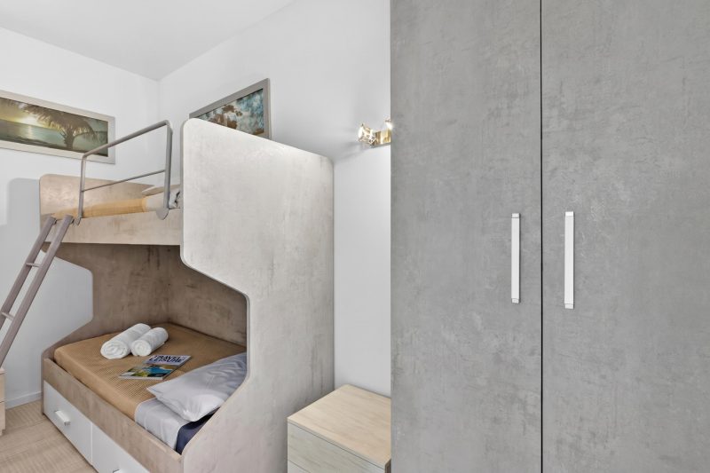 Bono Deluxe: 3BR Home in Desenzano