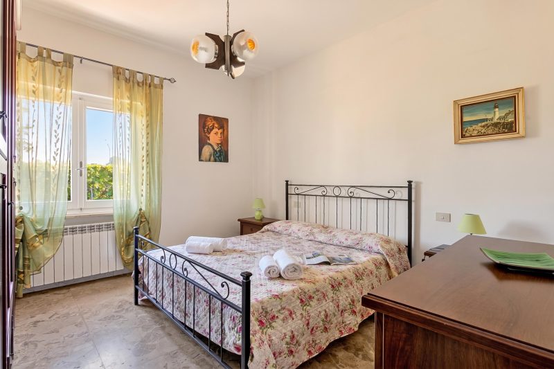 Casa Colombo with Garden In Forte Dei Marmi