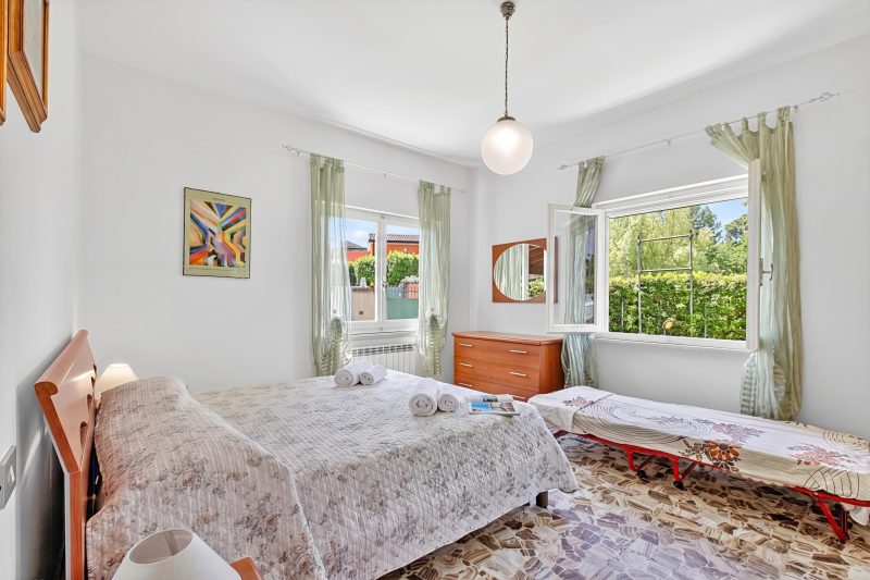 Casa Colombo with Garden In Forte Dei Marmi