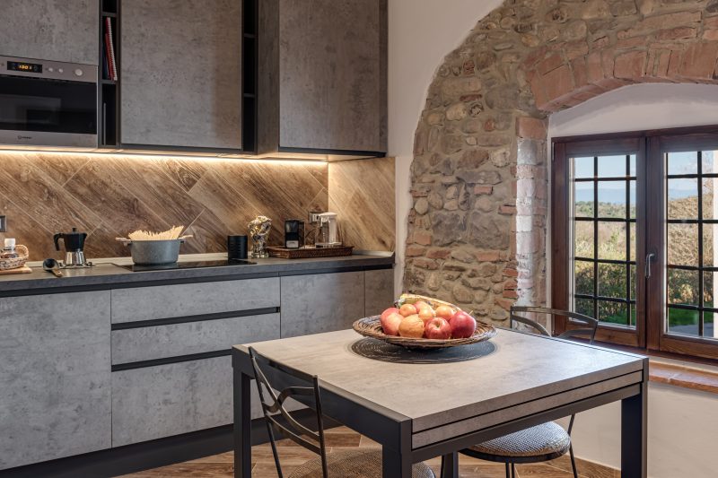 Luxury Chianti Road - 3BR Free Parking