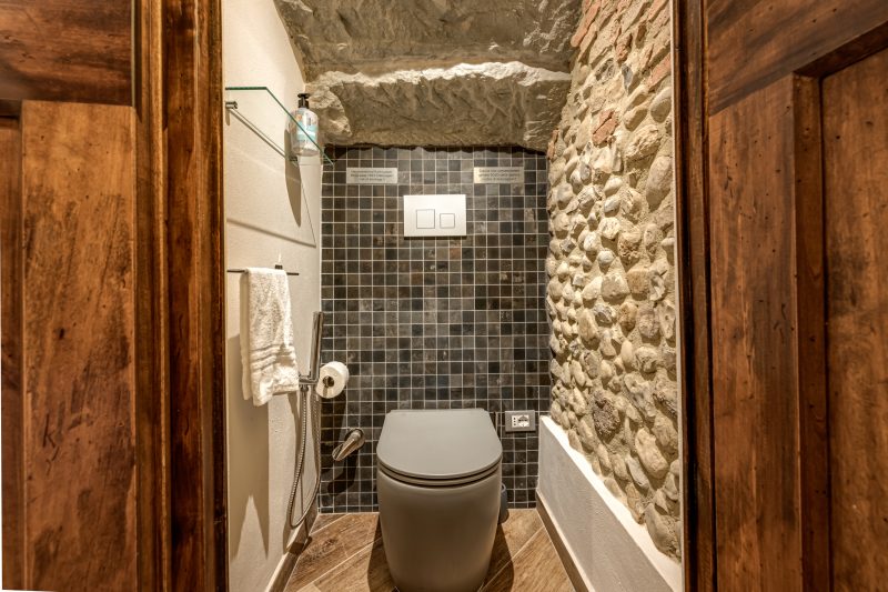 Luxury Chianti Road - 3BR Free Parking