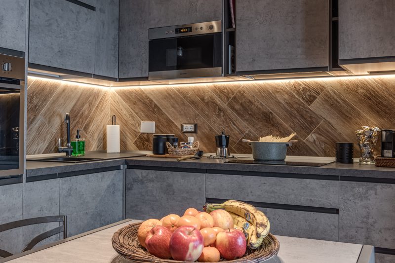 Luxury Chianti Road - 3BR Free Parking