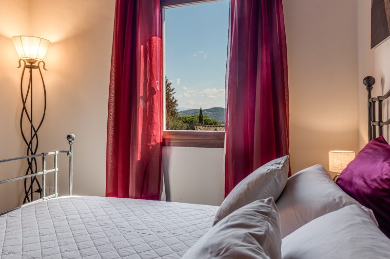 Luxury Chianti Road - 3BR Free Parking
