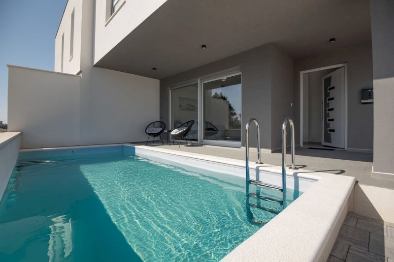 Pool Villa Pomalo