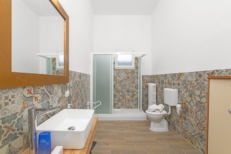 Casa Miggiano 6 BR Apartment in Town