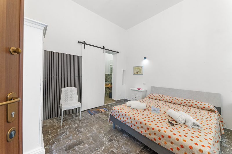 Casa Miggiano 6 BR Apartment in Town
