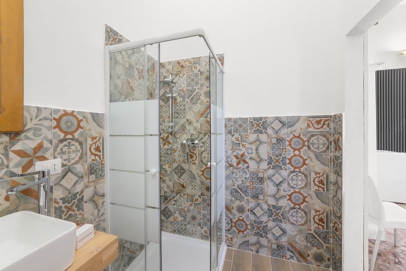 Casa Miggiano 6 BR Apartment in Town
