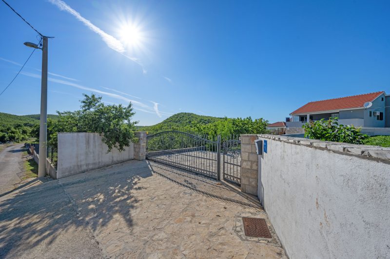Pool Villa Marija