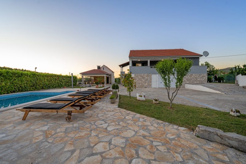 Pool Villa Marija