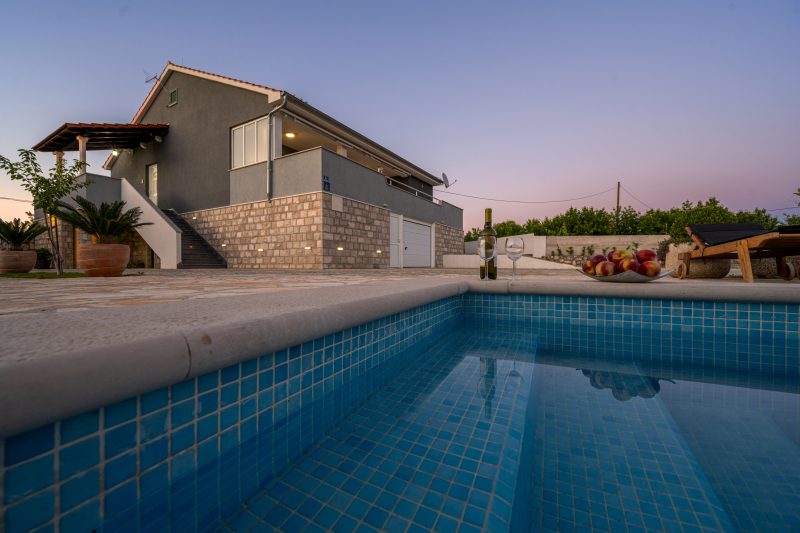 Pool Villa Marija