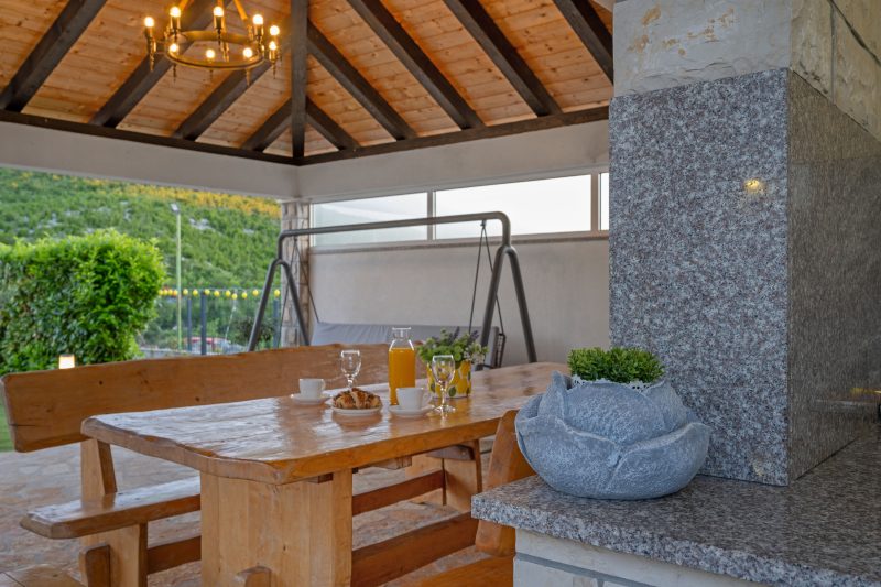 Pool Villa Marija