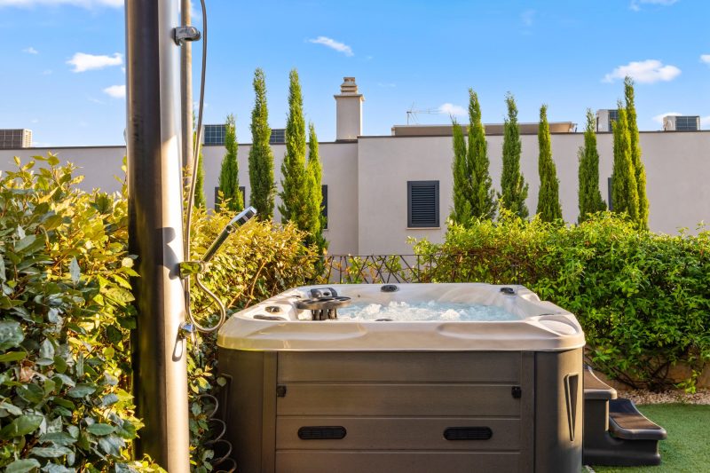 Pure Bliss Villa With Jacuzzi