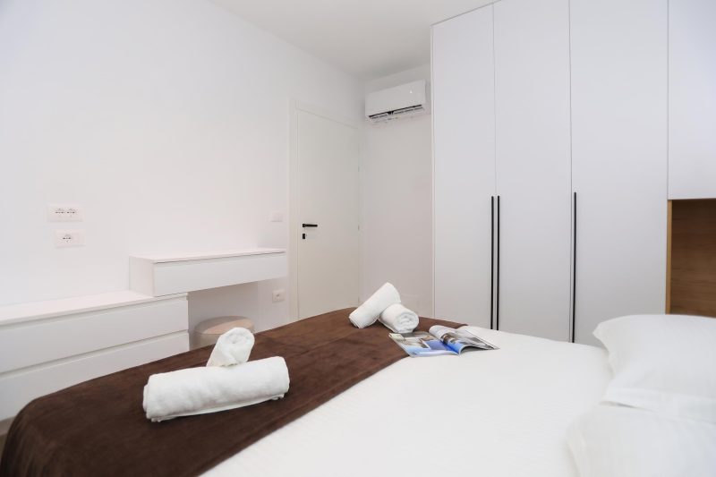 Sea Side Palm Modern Suites