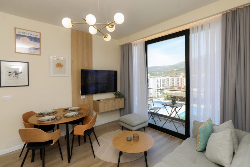 Seaside Serenity Palm Apartment