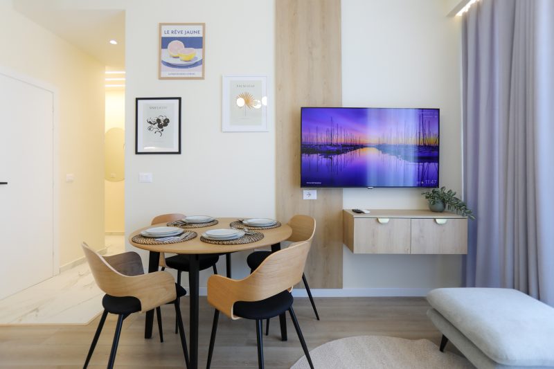 Seaside Serenity Palm Apartment