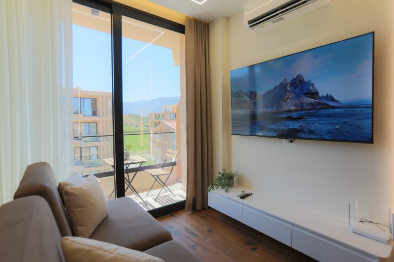 Modern Pool Side Studio Palm