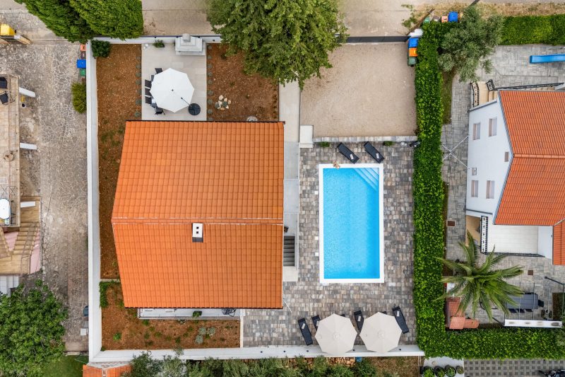 Holiday House Lana With Pool