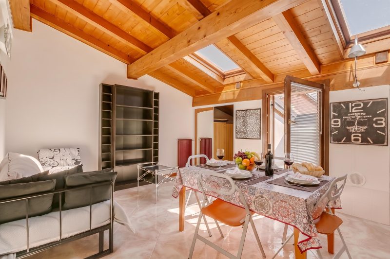 Loft In Center With Lake View