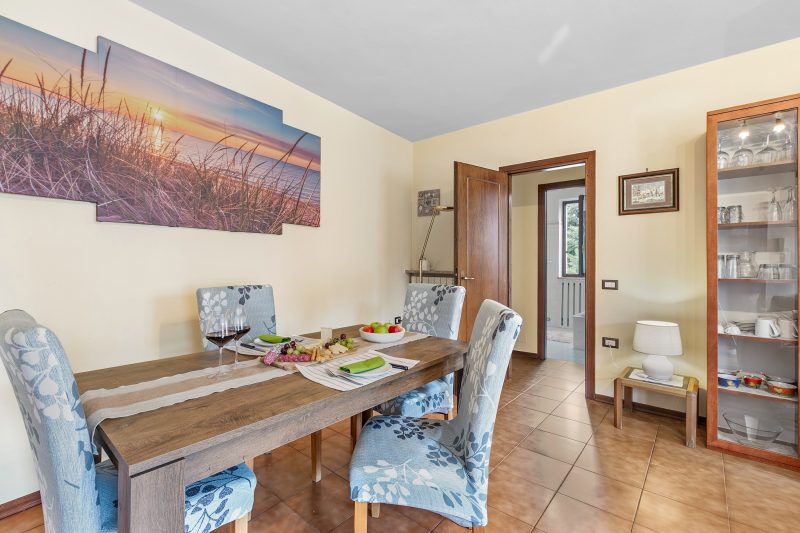 Sunrise in Baveno: Apartment for 4 with Balcony