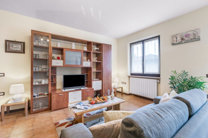 Sunrise in Baveno: Apartment for 4 with Balcony