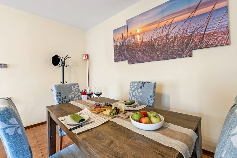Sunrise in Baveno: Apartment for 4 with Balcony