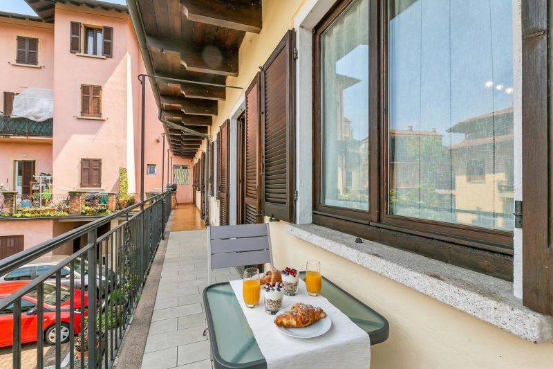Sunrise in Baveno: Apartment for 4 with Balcony
