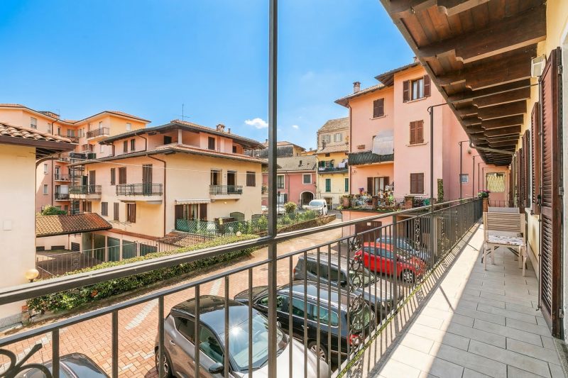 Sunrise in Baveno: Apartment for 4 with Balcony