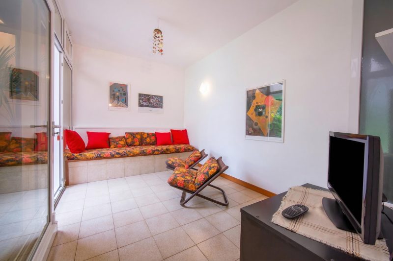 Rododendro Rosso: Duplex with Pool, Tennis and BBQ