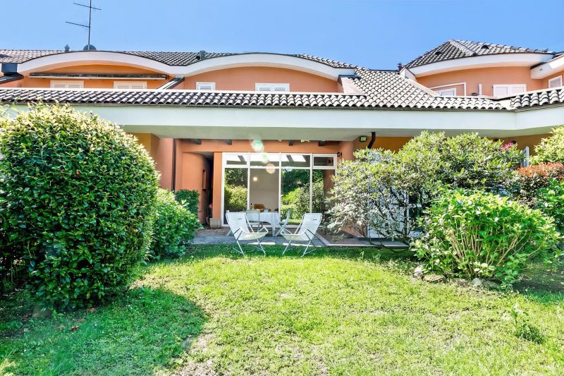 Rododendro Rosso: Duplex with Pool, Tennis and BBQ