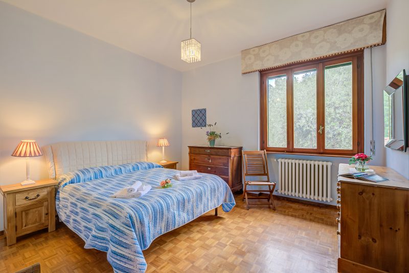 Connie's Apartment Modern 2BR, Private garden, Mountain Views in Monvalle