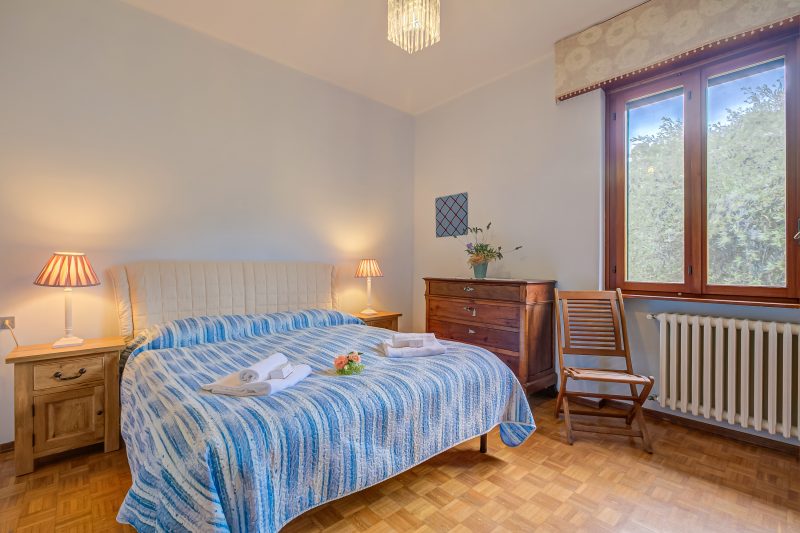 Connie's Apartment Modern 2BR, Private garden, Mountain Views in Monvalle