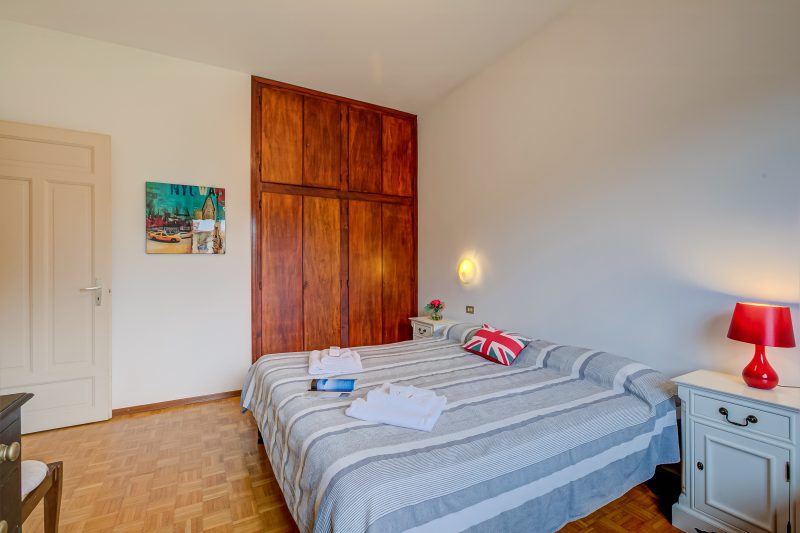 Connie's Apartment Modern 2BR, Private garden, Mountain Views in Monvalle