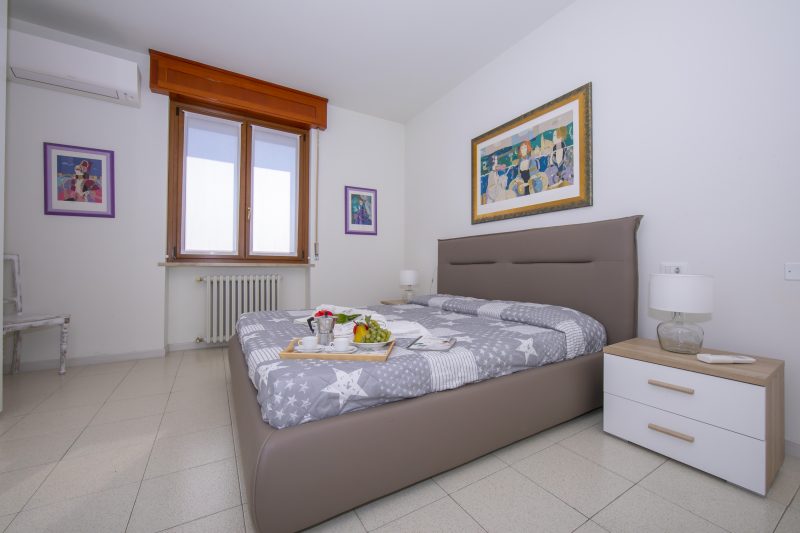 Casa dei Quadri - Lake View Apartment with Balcony