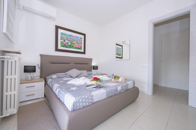 Casa dei Quadri - Lake View Apartment with Balcony