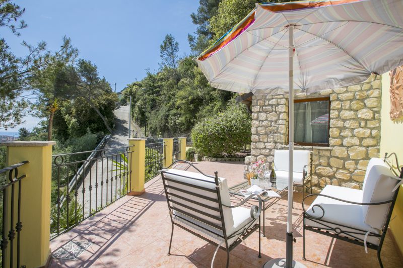 Villa Monte Enrico - With Pool & Jacuzzi