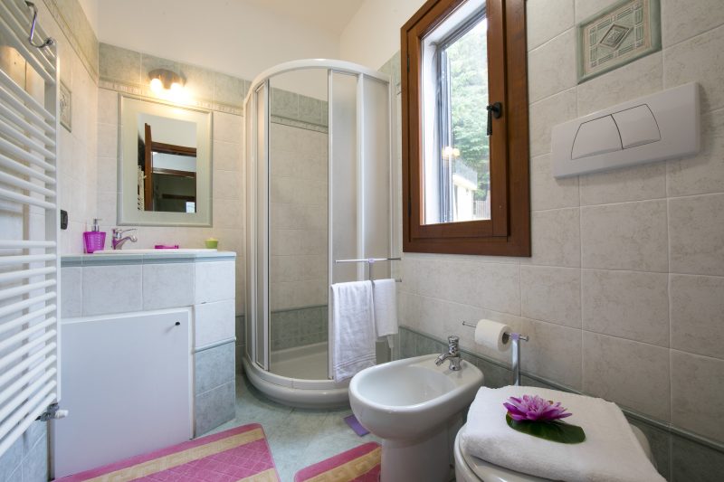 Villa Monte Enrico - With Pool & Jacuzzi