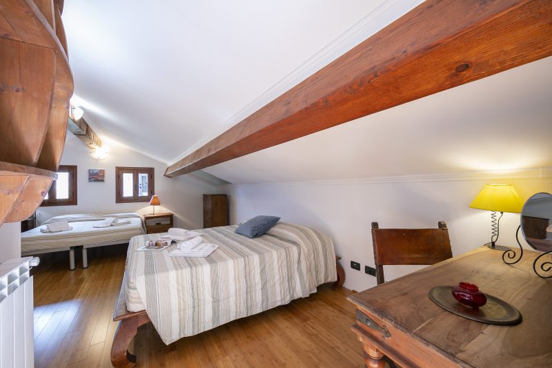 Villa Monte Enrico - With Pool & Jacuzzi