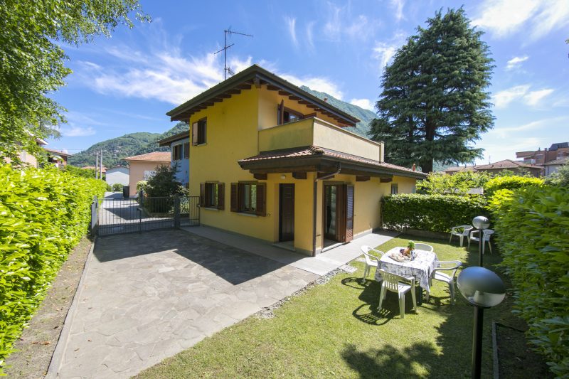 Le Betulle Private Garden & Parking in Laveno