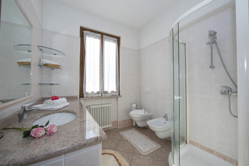 Casa Amabile EV Charge  in Leggiuno Salty-Water Pool