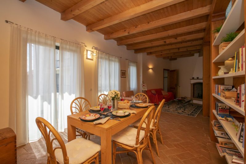 La Casa nel Borgo: Lake View Terrace